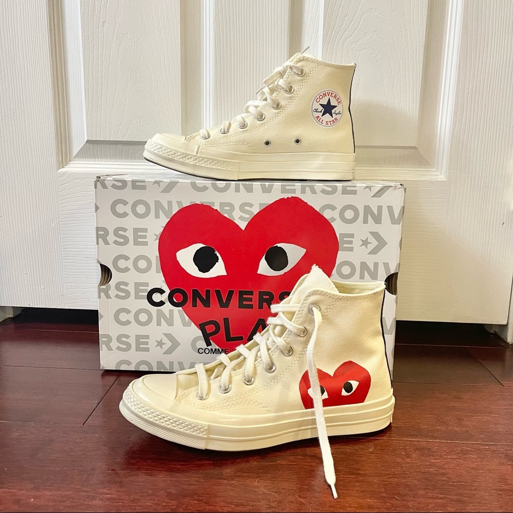 Comme Des Garçons Play x Converse High-Top Sneakers Off white